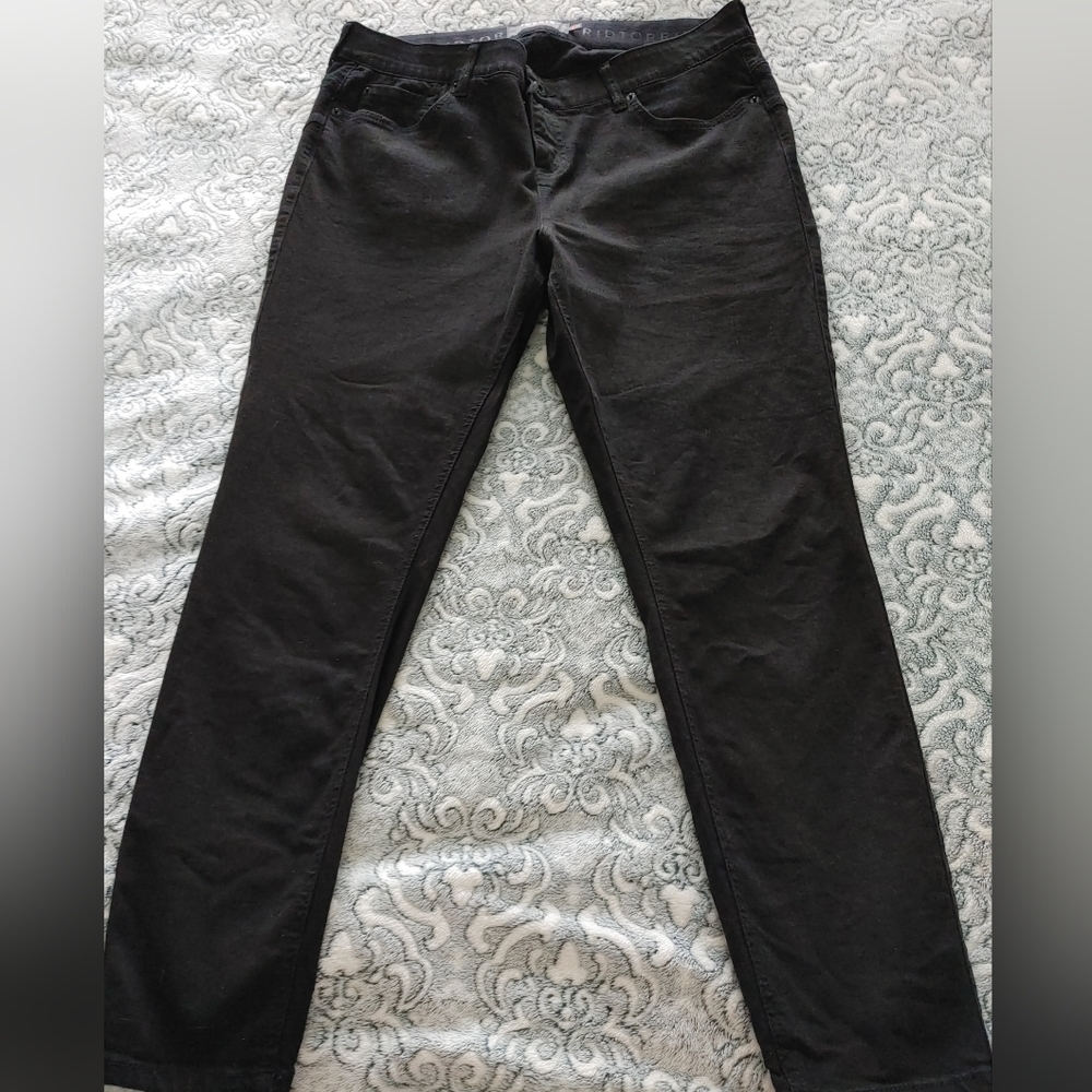 Torrid 18R Bombshell Skinny Black Jean